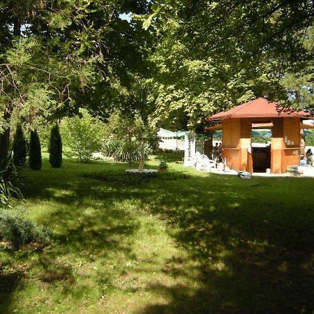 Park Hotel Persey Varna Bagian luar foto