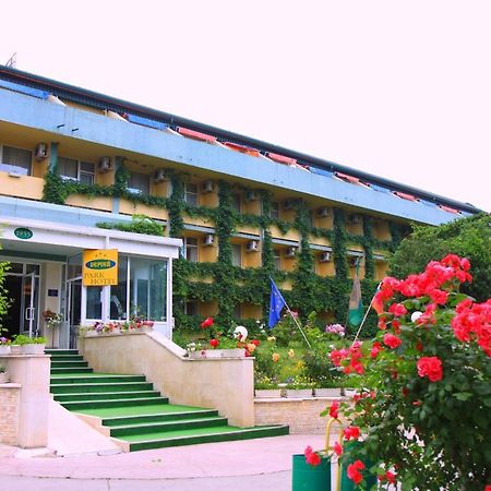 Park Hotel Persey Varna Bagian luar foto