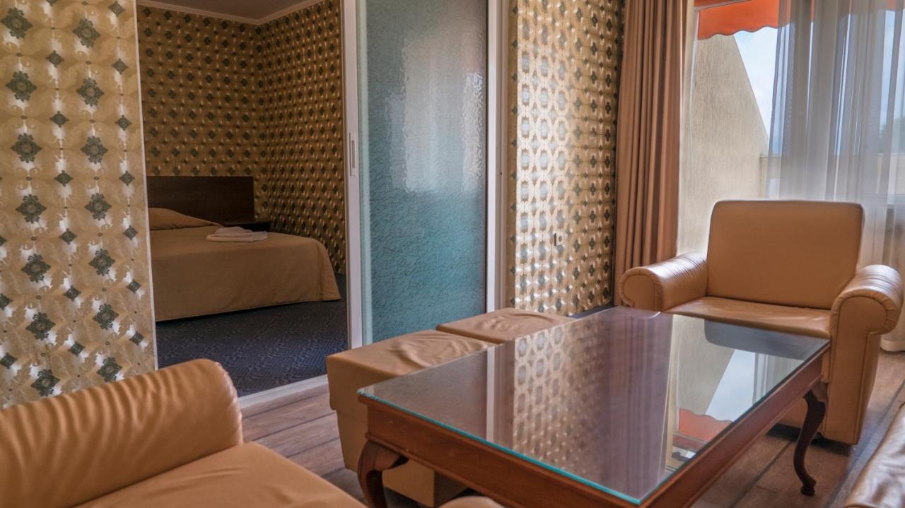 Park Hotel Persey Varna Bagian luar foto