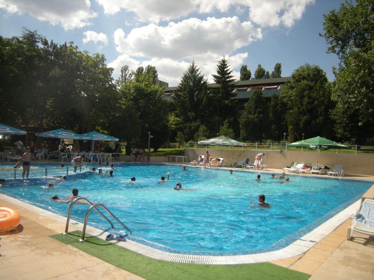 Park Hotel Persey Varna Bagian luar foto