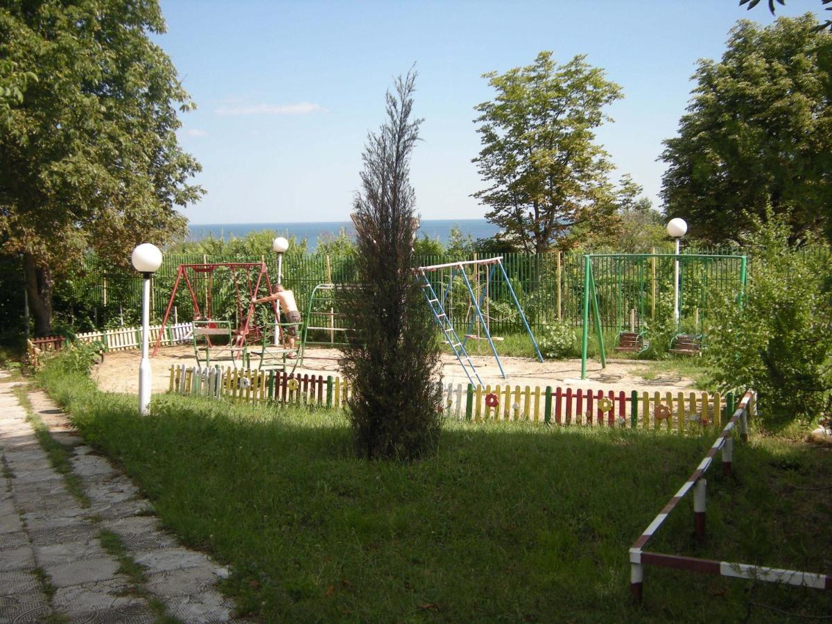 Park Hotel Persey Varna Bagian luar foto