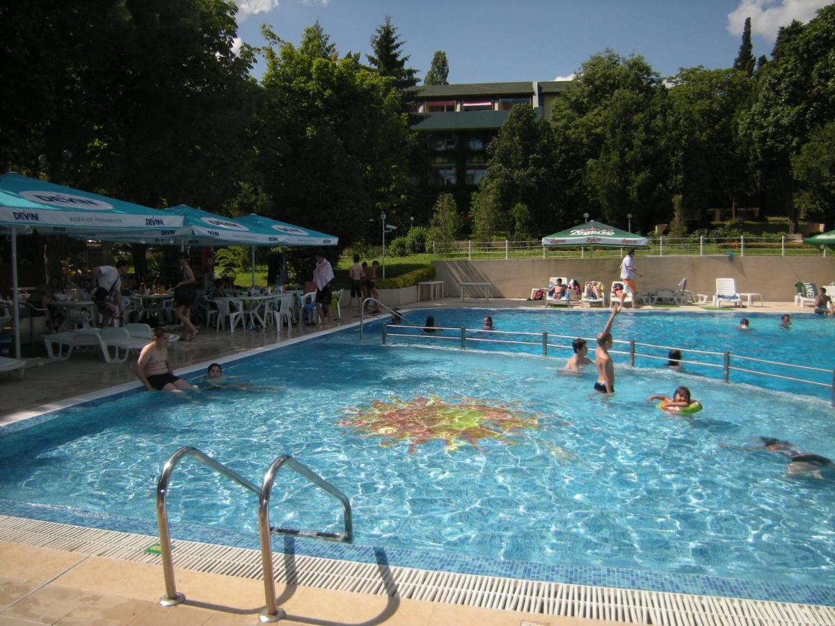 Park Hotel Persey Varna Bagian luar foto